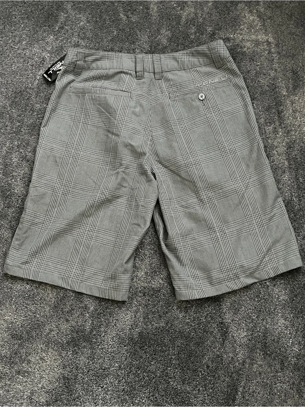 NWT O’Neill Men’s Gray Glen Plaid Leverage Shorts Size 30